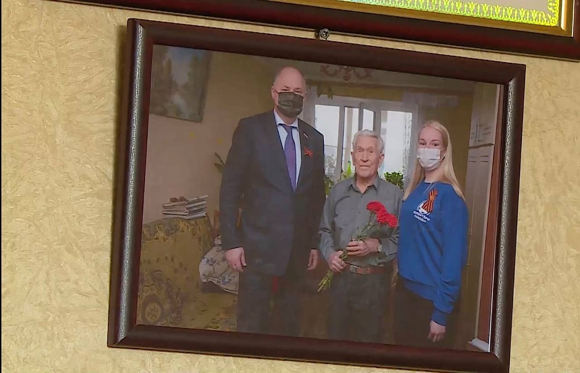 Зампредседателя ЗакСобра Вадим  Супиков  навестил  пензенских  ветеранов